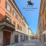 Salotto Corso Garibaldi 3*