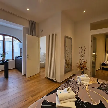 Salotto Corso Garibaldi Piacenza