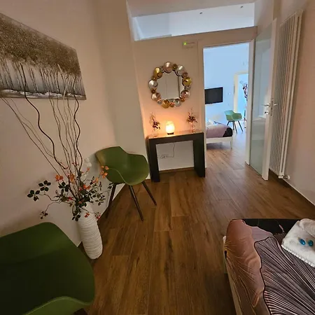 Affittacamere Salotto Corso Garibaldi 3*