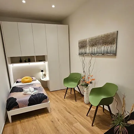 Salotto Corso Garibaldi 3* Piacenza