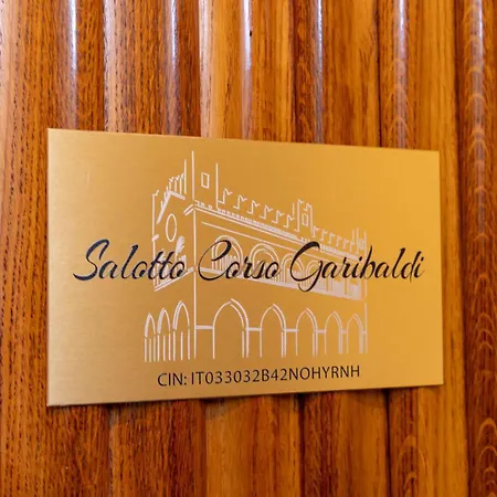 Maison d'hôtes Salotto Corso Garibaldi Plaisance
