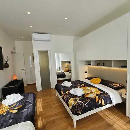 Salotto Corso Garibaldi 3* Piacenza