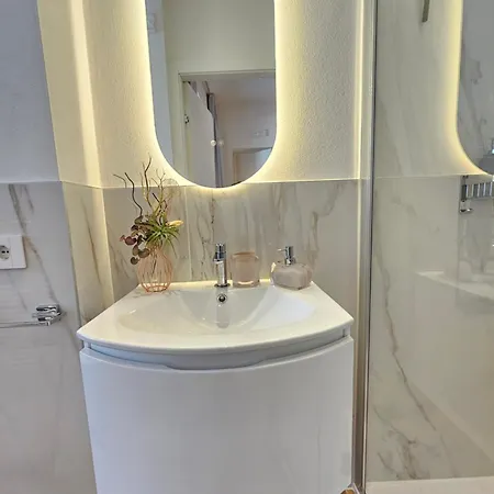Gasthuis Salotto Corso Garibaldi 3*