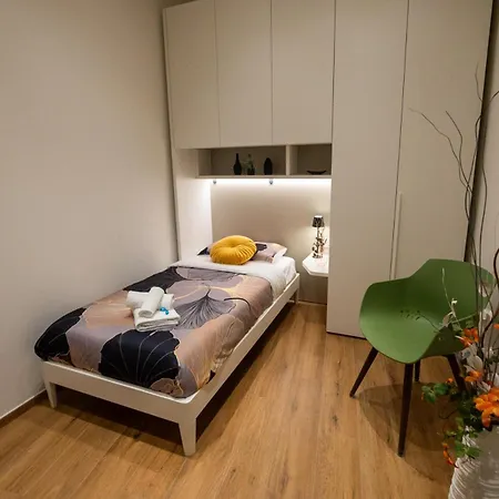 Affittacamere Salotto Corso Garibaldi