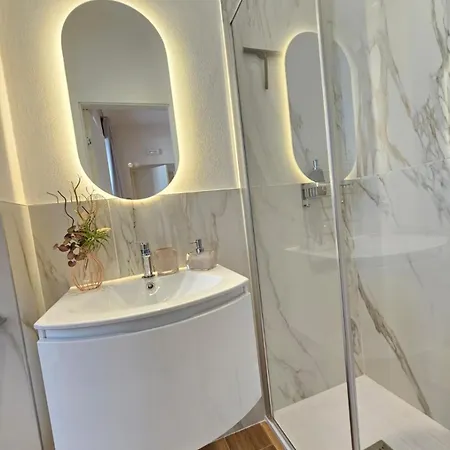 Salotto Corso Garibaldi Piacenza