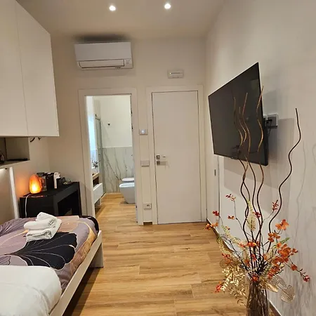 Salotto Corso Garibaldi 3*