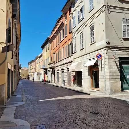 Salotto Corso Garibaldi * Plaisance