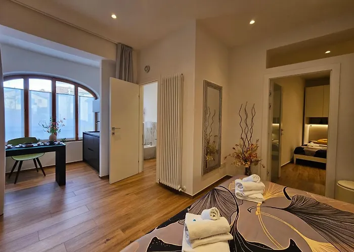 Salotto Corso Garibaldi Piacenza