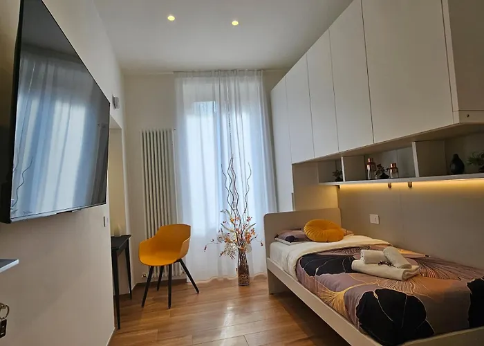 Salotto Corso Garibaldi 3* Piacenza