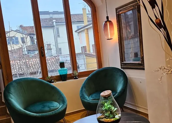 Salotto Corso Garibaldi Piacenza