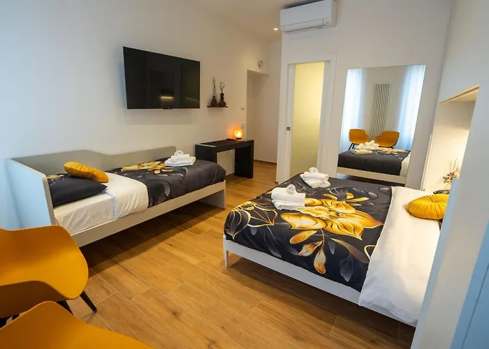 Konukevi Salotto Corso Garibaldi Piacenza