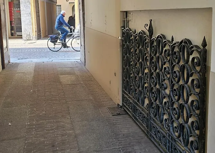 Salotto Corso Garibaldi Konukevi 3*