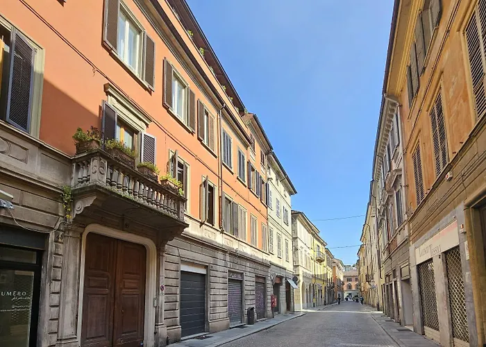 Salotto Corso Garibaldi Konukevi Piacenza
