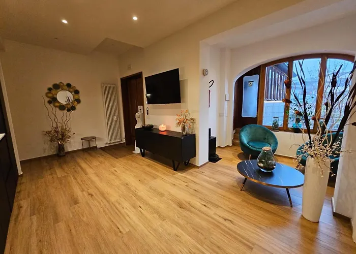 Salotto Corso Garibaldi 3*